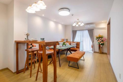 6 minutes to Namba facility on the 2nd floor