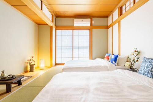 Namba 6 minutes Entire Private 3rd Floor Facility