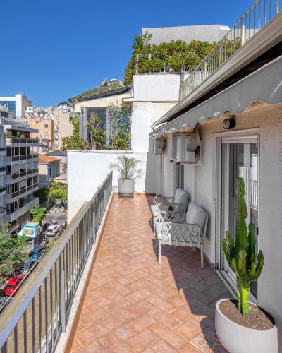 Kolonaki Suite with Panoramic View