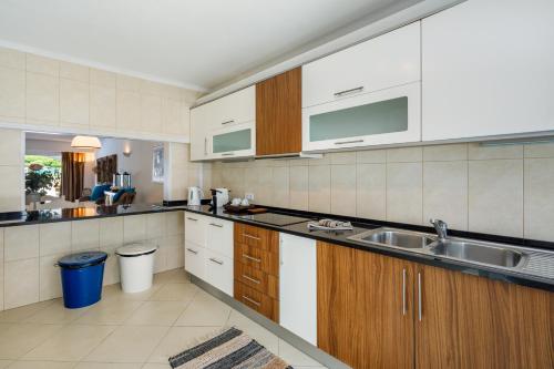 Dapur atau dapur kecil di Villa Carlos