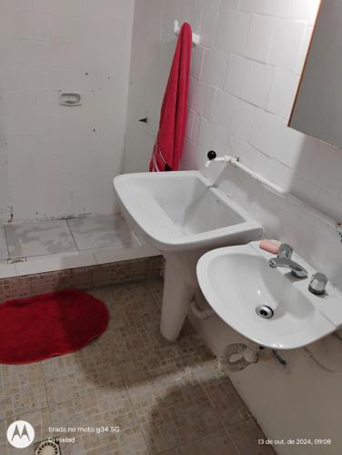 Et badeværelse på Casa Completa 1 Santa Alexandrina