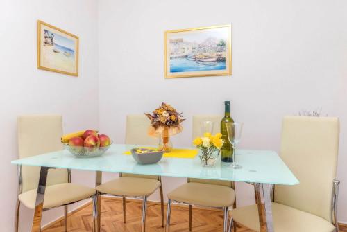Apartments Kremenici