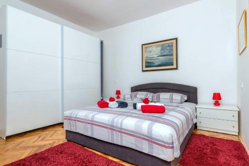 Apartments Kremenici