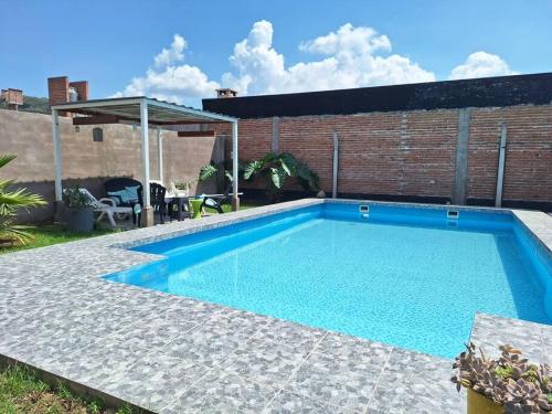 Der Swimmingpool an oder in der Nähe von Casa Reyes