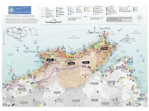 a map of qatar with cities and airports at En vacances Simone ! in Plurien