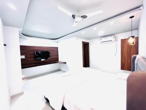 Fotografie z fotogalerie ubytování 4 Star Hotel SRS Grand v destinaci Hajdarábád