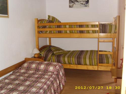 Postel nebo postele na pokoji v ubytování FORMIGAL Edificio PORTALET II