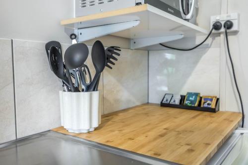 Kuchyň nebo kuchyňský kout v ubytování Sun Valley Motel