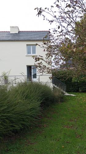 Petite maison avec jardin