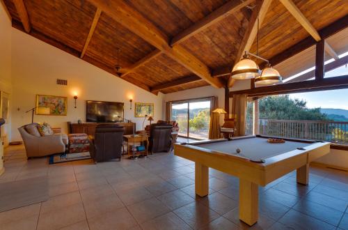 Gambar di galeri bagi Highline Summit House di Buellton