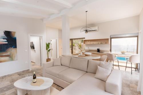 Gallery image of Blanche Cliff Apartments in Sveti Stefan