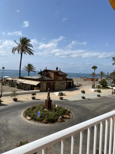 Beautiful flat with sea view in the city center