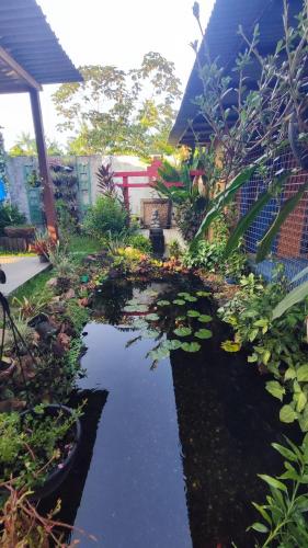 Taman di luar Pousada & Restaurante Mi Casa, Su Casa