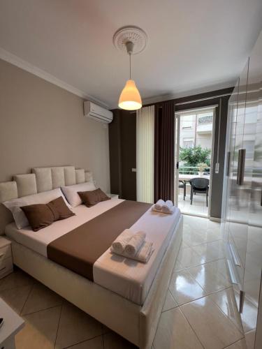 Lake View Apartment Tirana