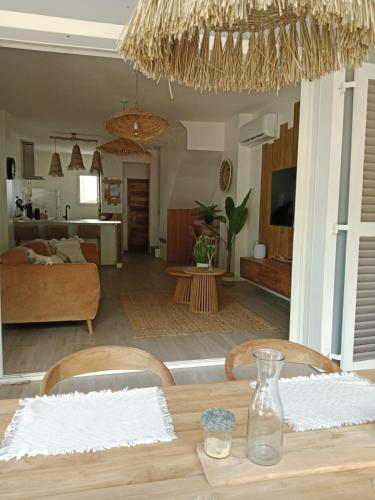Villa Lola- Au cœur de la BO - 100m de la plage, cuve 800L