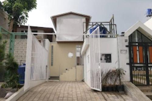 Φωτογραφία από το άλμπουμ του Hibearnation Villa near Lembang Zoo σε Batureo 1