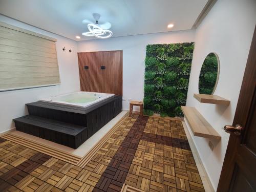 Ein Bett oder Betten in einem Zimmer der Unterkunft Centrico con yacuzzi privado