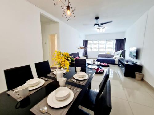 Χώρος καθιστικού στο Koi 2 Room 7 Guest Puchong Jaya Puchong IOI Sunway Lagoon Pyramid Bkt Jalil Pavilion Bkt Jalil Stadium