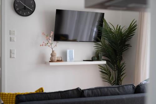 Μια τηλεόραση ή/και κέντρο ψυχαγωγίας στο Schöne Apartments in der Innenstadt I home2share