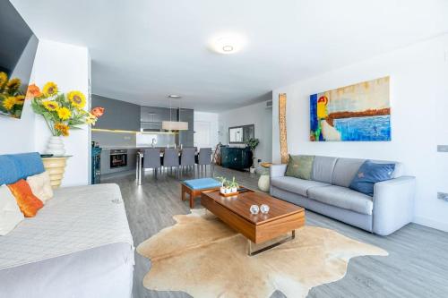 Holiday apartment with Sea views in Puerto Banus