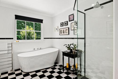 Koupelna v ubytování Charming Country Escape