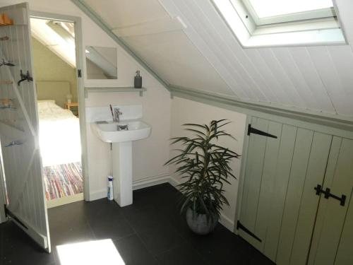 Φωτογραφία από το άλμπουμ του Bramble - romantic barn conversion with shared hot tub σε Dundon