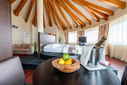 Postel nebo postele na pokoji v ubytování Hotel Norge