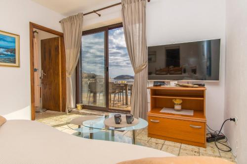 TV/trung tâm giải trí tại Apartments Sol Desire