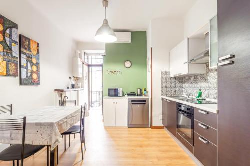 GuestHost - Bright APT- Milano Piazzale Loreto