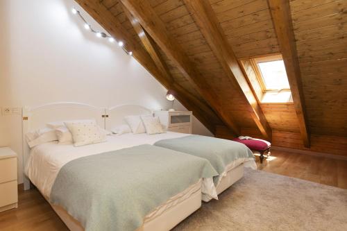 Ático Mendia by BeValle