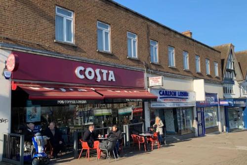 Επισκέπτες που μένουν στο Cosy London Luxury studio