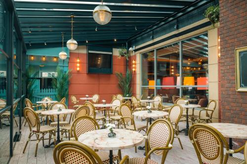 Grand Canal Hotel Image