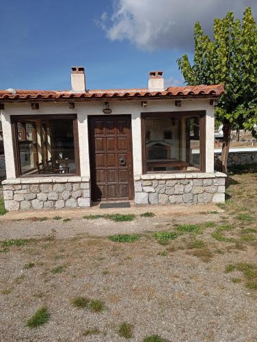 Φωτογραφία από το άλμπουμ του Alexander Houses livadi Arachovas στην Αράχωβα