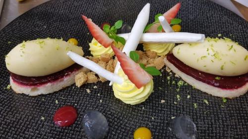 Makanan di atau berdekatan penginapan & sarapan