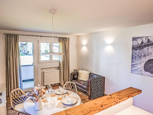 Apartment Chesa Palüdin 1 - Celerina by Interhome