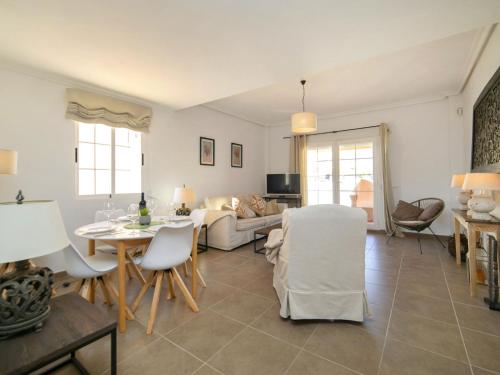 Holiday Home Jazmines by Interhome