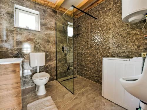 Ένα μπάνιο στο Holiday Home Iva & Lea by Interhome