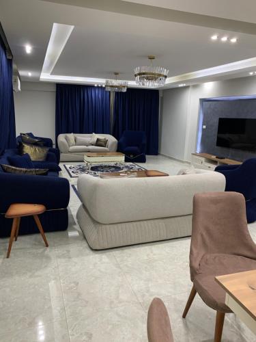 كمباوند بفاريا