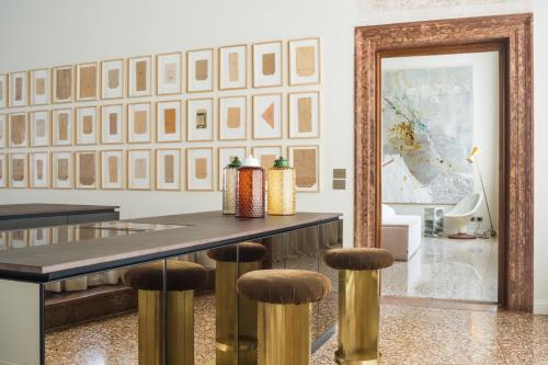 Noble Floor Art Apartment R&R photo 4