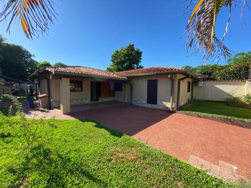 Foto dalla galleria di Caacupe zentr 140qm für 1 bis 6 Pers a Caacupé