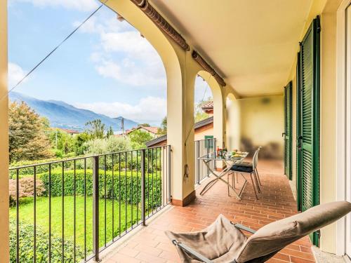 En generel udsigt til bjerge eller udsigt til bjerge taget fra lejligheden