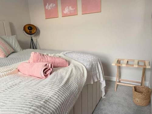 Artistic 3 bed home in Old Trafford next to MUFC photo 14