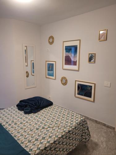 Gold Oasis Apartment