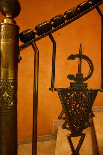 a metal object with an anchor on a shelf at Riad Noumidya in Fès