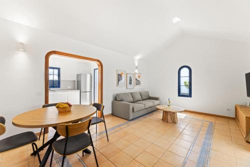 Lanzarote Villa Volcan 7 Private Heated Pool