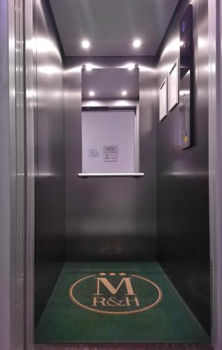 Photo de la galerie de l'établissement Mansio Residence & Hotel, à Elmas