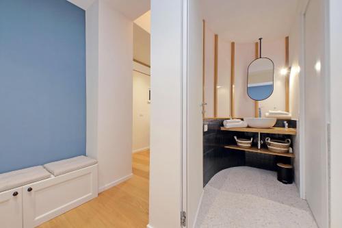Modern Family Apartment