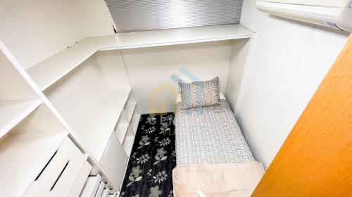 a small room with a staircase in a house at Eco Summer Tambaú WB Genius Flats in João Pessoa