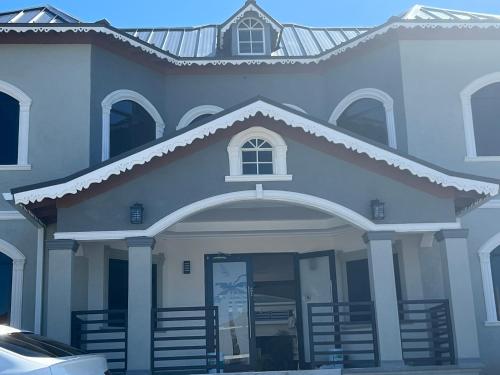 Patterson Palm Apartment #7