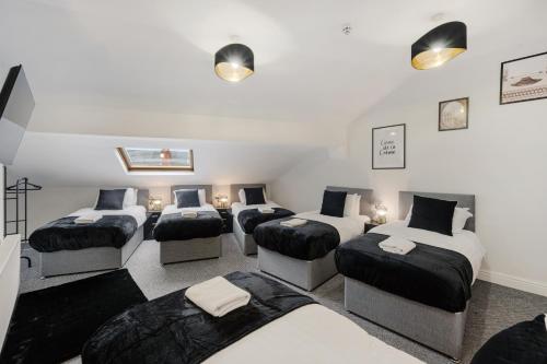 Anfield Cosy Stays - Close to Stadium - Sleeps 14 photo 52
